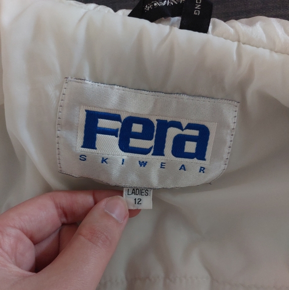 Vintage Retro FERA Ski Jacket and Leg Warmers - Picture 3 of 4